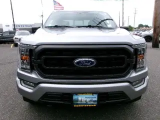 Ford F-150 2023 4x4 XLT 4 puertas SuperCrew 5.5 pies SB