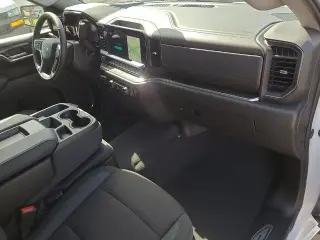 Chevrolet Silverado 1500 2026 4x2 RST 4 puertas Cabina Crew 5.8 pies. SB