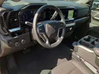 Chevrolet Silverado 1500 2026 4x2 RST 4 puertas Cabina Crew 5.8 pies. SB