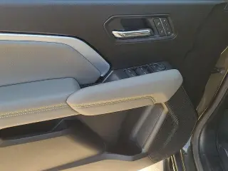 Chevrolet Colorado 2025 4x4 ZR2 4 puertas Cabina Crew 5 pies. SB