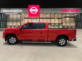 Chevrolet Silverado 1500 2024 4x4 LT 4 puertas Cabina Crew 5.8 pies. SB con 1LT