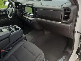 Chevrolet Silverado 1500 2026 4x4 LT 4 puertas Cabina Crew 5.8 pies. SB con 1LT