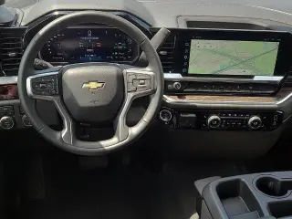 Chevrolet Silverado 1500 2026 4x4 LT 4 puertas Cabina Crew 5.8 pies. SB con 1LT