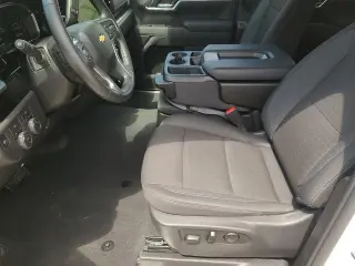 Chevrolet Silverado 1500 2026 4x4 LT 4 puertas Cabina Crew 5.8 pies. SB con 1LT