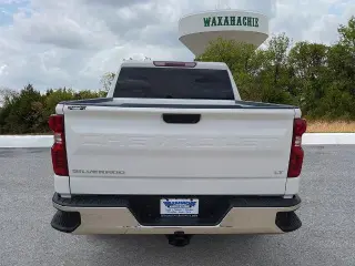 Chevrolet Silverado 1500 2026 4x4 LT 4 puertas Cabina Crew 5.8 pies. SB con 1LT