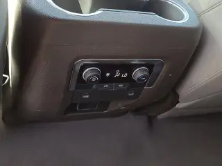 Chevrolet Tahoe 2024 4x2 LT 4 puertas SUV