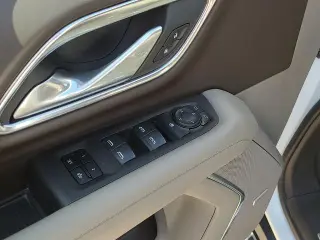 Chevrolet Tahoe 2024 4x2 LT 4 puertas SUV