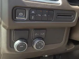 Chevrolet Tahoe 2024 4x2 LT 4 puertas SUV