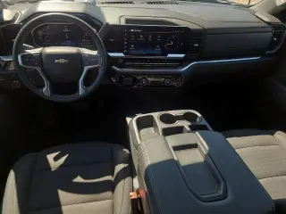 Chevrolet Silverado 1500 2026 4x4 LT 4 puertas Cabina Crew 6.6 pies. Caja corta