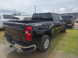 Chevrolet Silverado 1500 2026 4x4 LT 4 puertas Cabina Crew 6.6 pies. Caja corta