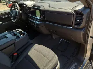 Chevrolet Silverado 1500 2026 4x4 LT 4 puertas Cabina Crew 6.6 pies. Caja corta