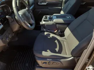 Chevrolet Silverado 1500 2026 4x4 RST 4 puertas Cabina Crew 6.6 pies. Caja corta