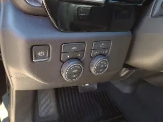 Chevrolet Silverado 1500 2026 4x4 RST 4 puertas Cabina Crew 6.6 pies. Caja corta