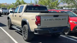 Chevrolet Colorado 2023 4x4 Trail Boss 4 puertas Crew Cab 5 pies. Caja corta