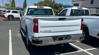 Chevrolet Silverado 1500 2025 4x2 Work Truck 2 puertas Cabina Regular 8 pies LB