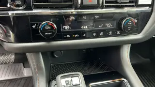 Nissan Pathfinder 2025 AWD Rock Creek 4 puertas SUV
