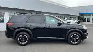 Nissan Pathfinder 2025 AWD Rock Creek 4 puertas SUV