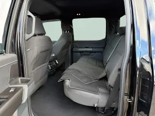 Ford F-150 2023 4x4 XLT 4 puertas SuperCrew 5.5 pies. SB