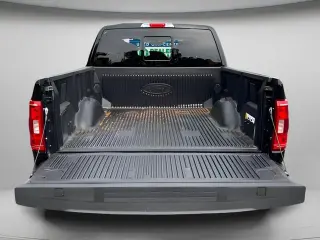 Ford F-150 2023 4x4 XLT 4 puertas SuperCrew 5.5 pies. SB