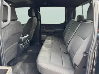 Ford F-150 2023 4x4 XLT 4 puertas SuperCrew 5.5 pies. SB