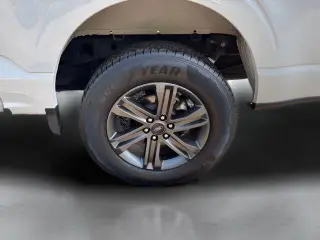Ford F-150 2023 4x4 XLT 4 puertas SuperCrew 5.5 pies SB