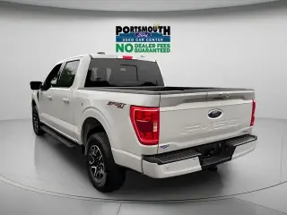 Ford F-150 2023 4x4 XL 4 puertas SuperCrew 5.5 pies. Caja corta