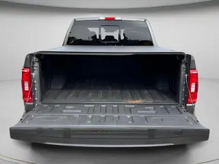 Ford F-150 2023 4x4 XLT 4 puertas SuperCrew 5.5 pies SB