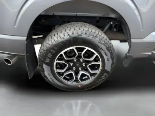 Ford F-150 2023 4x4 XLT 4 puertas SuperCrew 5.5 pies SB
