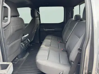 Ford F-150 2023 4x4 XLT 4 puertas SuperCrew 5.5 pies SB