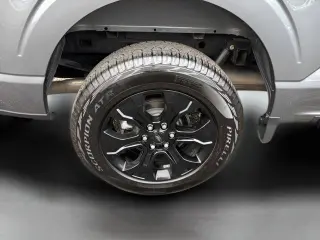 Ford F-150 2023 4x4 XLT 4 puertas SuperCrew 5.5 pies. Caja corta