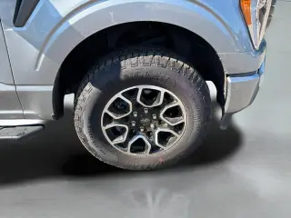 Ford F-150 2023 4x4 XLT 4 puertas SuperCrew 5.5 pies SB