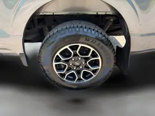 Ford F-150 2023 4x4 XLT 4 puertas SuperCrew 5.5 pies SB
