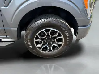 Ford F-150 2023 4x4 XLT 4 puertas SuperCrew 5.5 pies SB