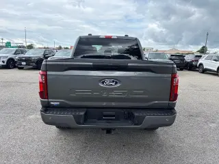 Ford F-150 2026 4x4 STX 4 puertas SuperCrew 5.5 pies SB