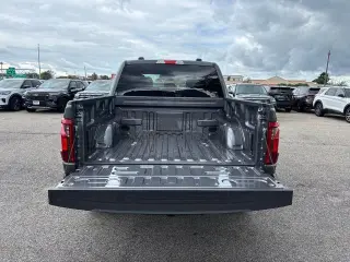 Ford F-150 2026 4x4 STX 4 puertas SuperCrew 5.5 pies SB