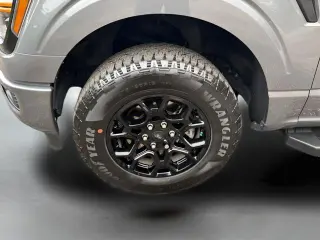 Ford F-150 2024 4x4 XLT 4 puertas SuperCrew 5.5 pies SB