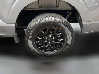 Ford F-150 2024 4x4 XLT 4 puertas SuperCrew 5.5 pies SB