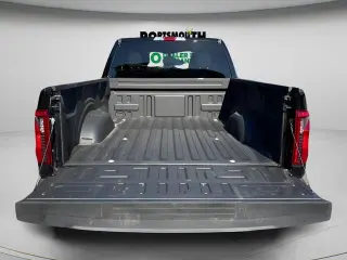 Ford F-150 2025 4x4 XL Cabina Super 4 puertas 6.5 pies SB