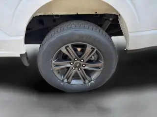 Ford F-150 2023 4x4 XLT 4 puertas SuperCrew 5.5 pies SB