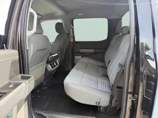 Ford F-150 2023 4x4 XLT 4 puertas SuperCrew 5.5 pies SB