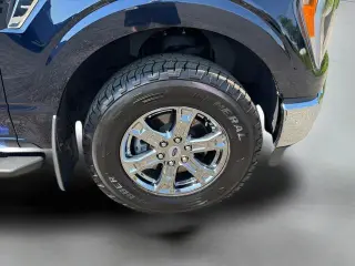 Ford F-150 2023 4x4 XLT 4 puertas SuperCrew 6.5 pies SB