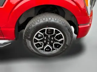 Ford F-150 2023 4x4 XLT 4 puertas SuperCrew 6.5 pies. SB