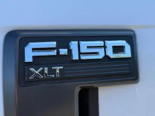 Ford F-150 2023 4x4 XLT 4 puertas SuperCrew 6.5 pies. SB