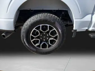 Ford F-150 2023 4x4 XLT 4 puertas SuperCrew 6.5 pies. SB