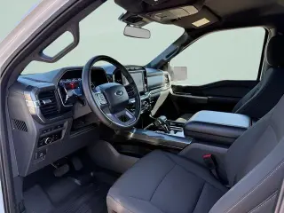 Ford F-150 2023 4x4 XLT 4 puertas SuperCrew 6.5 pies. SB