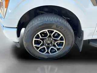 Ford F-150 2023 4x4 XLT 4 puertas SuperCrew 5.5 pies SB