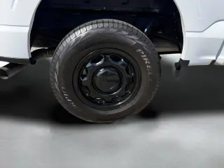 Ford F-150 2024 4x4 XL 4 puertas SuperCrew 5.5 pies SB