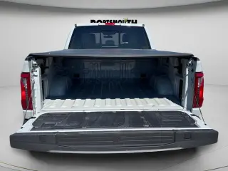 Ford F-150 2024 4x4 XLT 4 puertas SuperCrew 5.5 pies SB