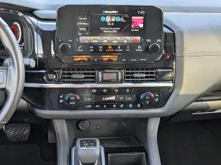 Nissan Pathfinder 2025 AWD Platinum 4 puertas SUV