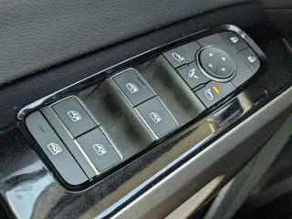 Nissan Pathfinder 2025 AWD Platinum 4 puertas SUV